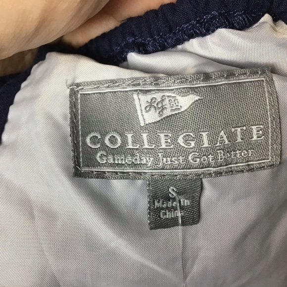 LAUREN James Auburn Navy Kippy Solid Top - Picture 7 of 8